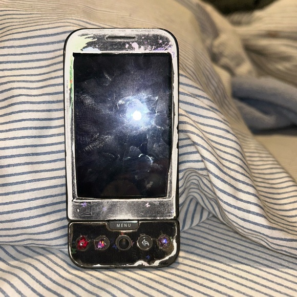 HTC Dream Google G1 (DREA100) 128MB (T-Mobile) Black Android Smartphone (PARTS) - Picture 2 of 8